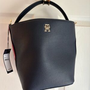 Tommy Hilfiger Navy Pebbled Leather Bucket Bag with Short And Long straps .